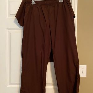 Brown scrubs set with elasticated waistline